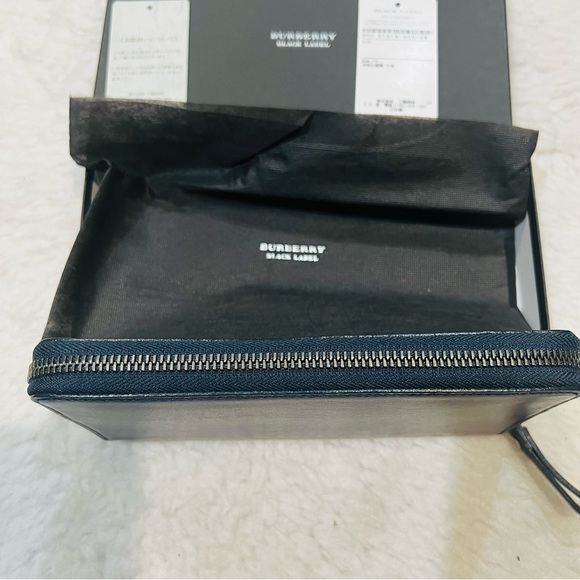 Burberry Black Label Navy Blue Leather Zip Around Long Unisex Wallet - Picture 3 of 14
